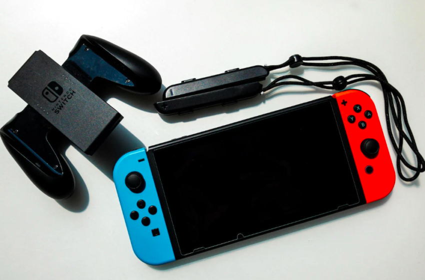 17-Year-old Student Knocked Out Teaching Assistant After She Confiscated His Nintendo Switch