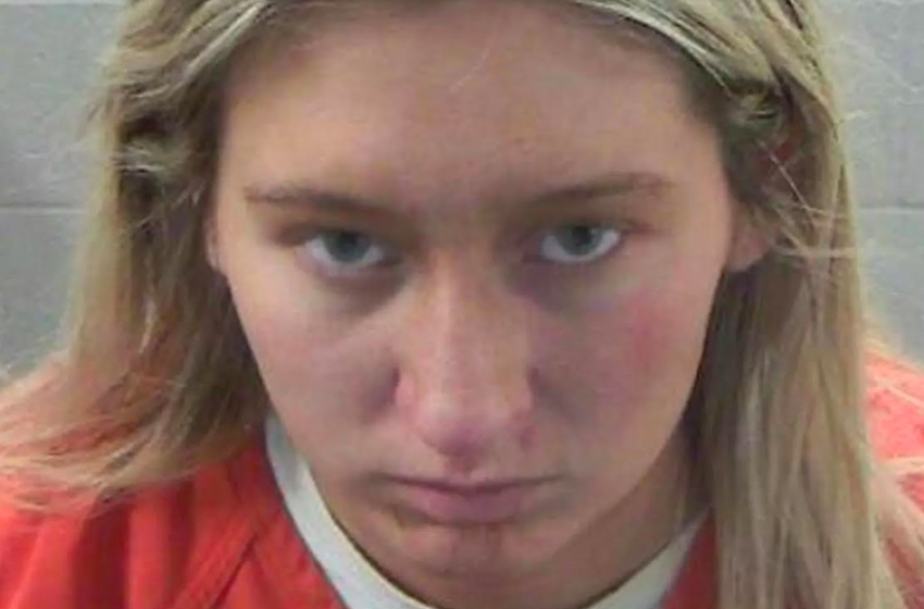 21-Year-Old Woman Says She Was Having A ‘Dream’ When She Stabbed Her Former Boyfriend 19 Times
