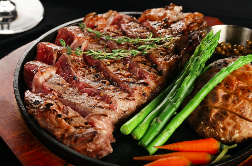 Inmates Enjoy Steak Dinner In Jail Cell, Officials Believe Correction Officers Brought Them Food After Receiving Payments From Prisoners  