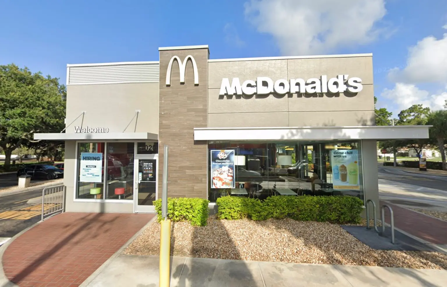 McDonald's Employee Tackles Teen to the Ground and Chokes Her for Going