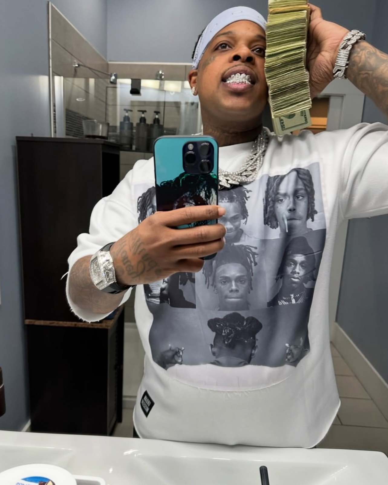 Finesse2tymes has been taken back into federal custody, with prosecutors claiming that his arrest for making terroristic threats in Texas violated the terms of his supervised release, as reported by TMZ.