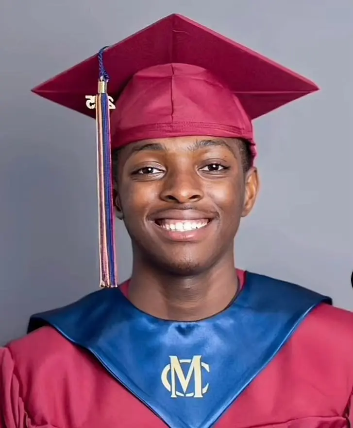 GoFundMe for Teen Who Returned to Burger King Shift Just Hours After Graduation Surges to $130K